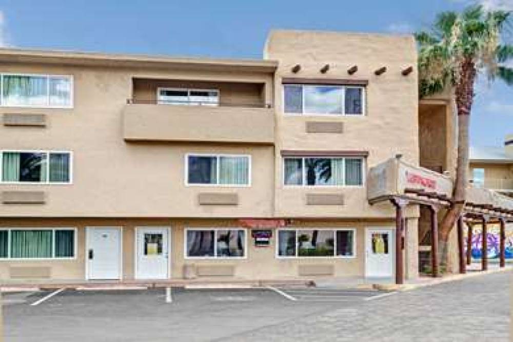 SUPER 8 BY WYNDHAM LAS VEGAS NORTH 1