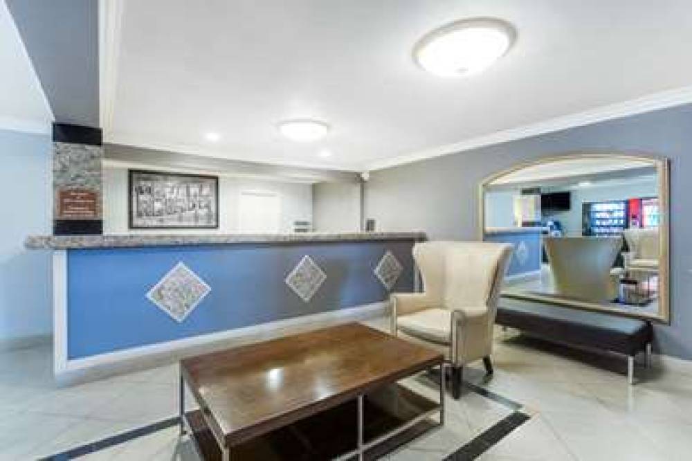 SUPER 8 BY WYNDHAM LAS VEGAS NORTH 3