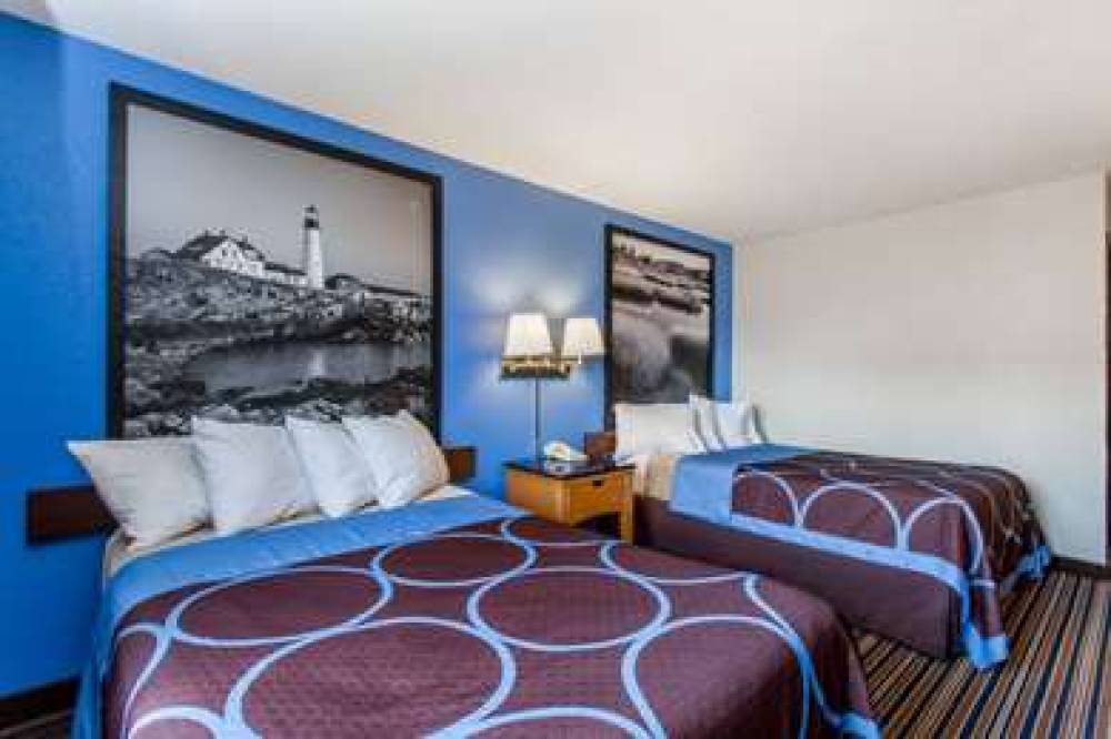 Super 8 By Wyndham Lewiston Auburn Area 9