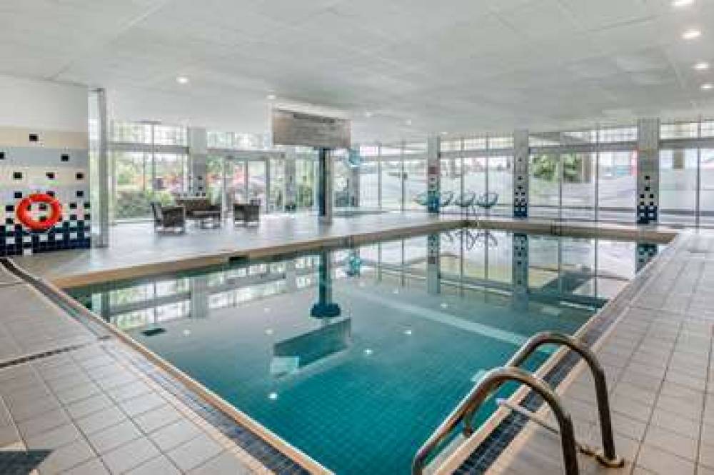 Super 8 By Wyndham Macleod Trail Ca