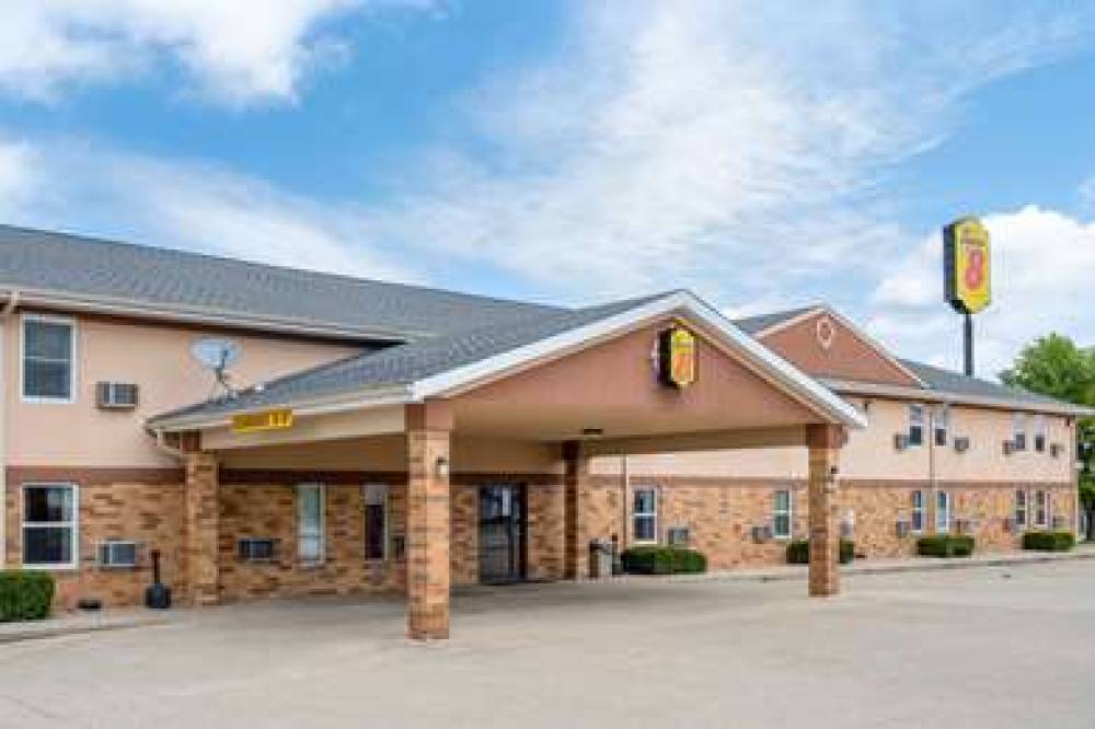 SUPER 8 BY WYNDHAM MATTOON 10