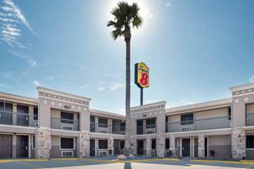 Super 8 By Wyndham Mcallen/Downtown