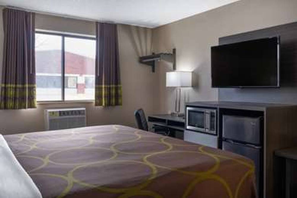 Super 8 By Wyndham Merrillville 8