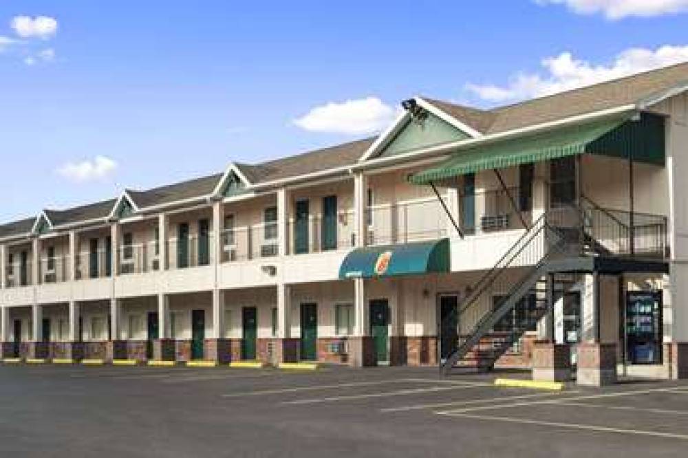Super 8 By Wyndham Mifflinville Near Bloomsburg