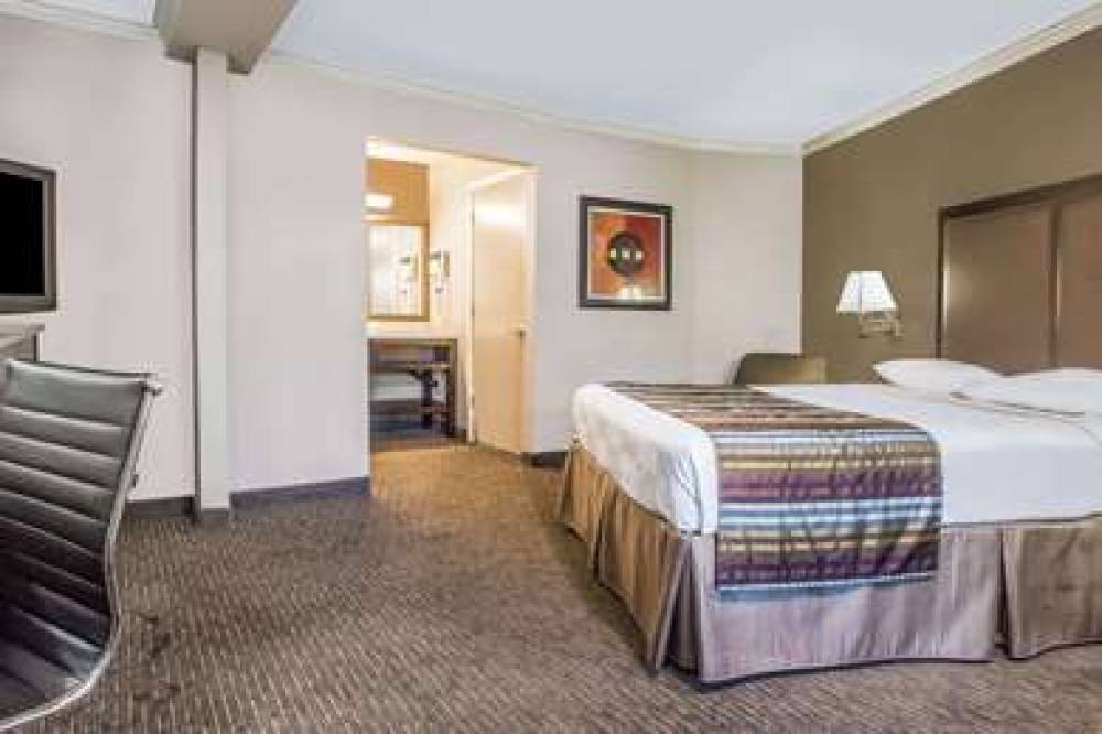 Super 8 By Wyndham Mountain View 4