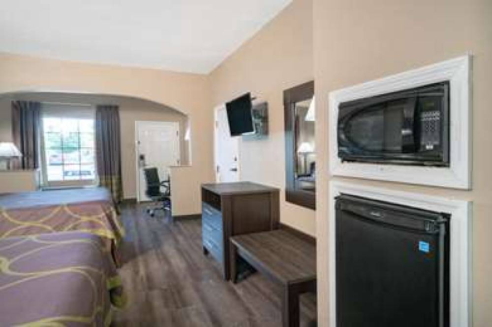Super 8 By Wyndham Murfreesboro 9
