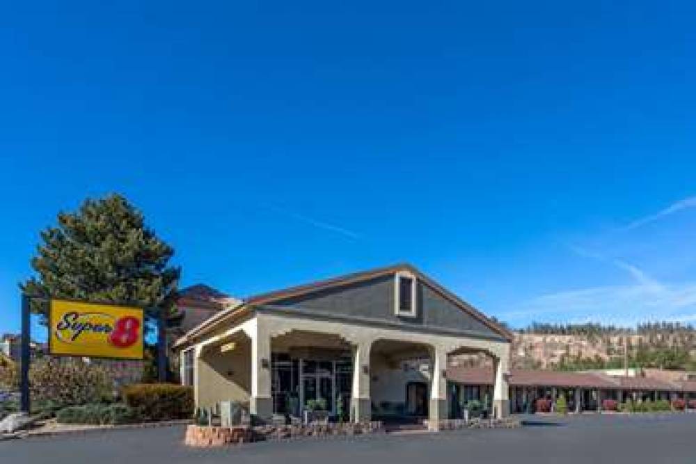 Super 8 By Wyndham NAU Downtown Conference Center 3