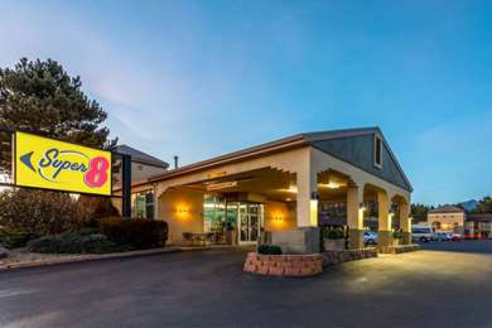 Super 8 By Wyndham NAU Downtown Conference Center 5