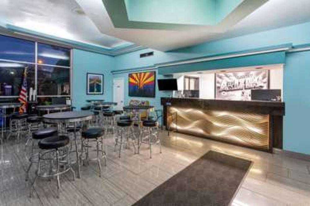 Super 8 By Wyndham NAU Downtown Conference Center 10