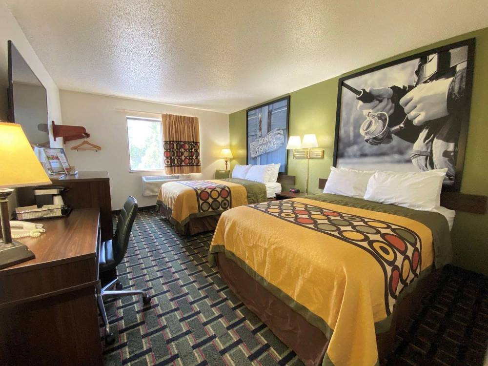 Super 8 By Wyndham Newport News/Jefferson Ave. 7