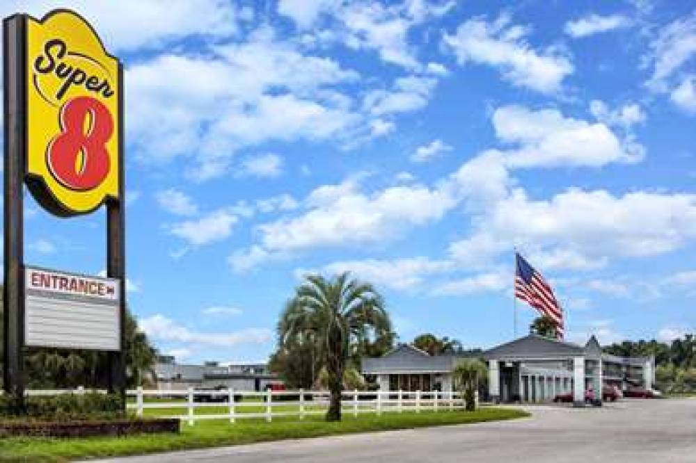 Super 8 By Wyndham Ocala I-75 2
