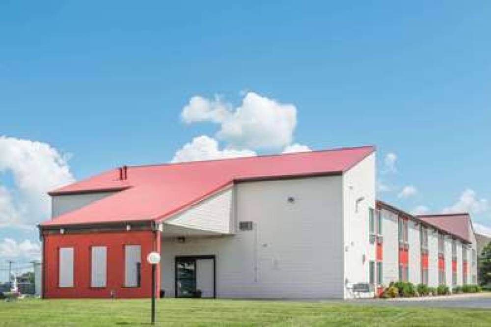 Super 8 By Wyndham O'fallon Mo/St. Louis Area