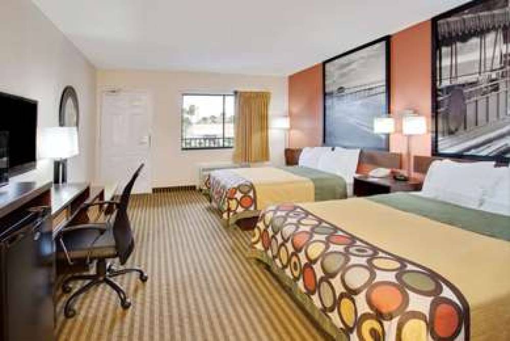 Super 8 By Wyndham Orlando International Drive 5