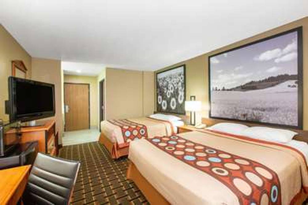 SUPER 8 BY WYNDHAM OTTAWA 6