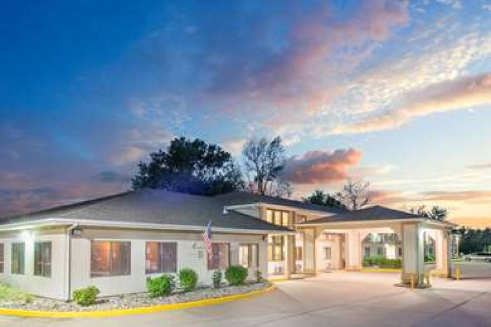 Super 8 By Wyndham Ottumwa