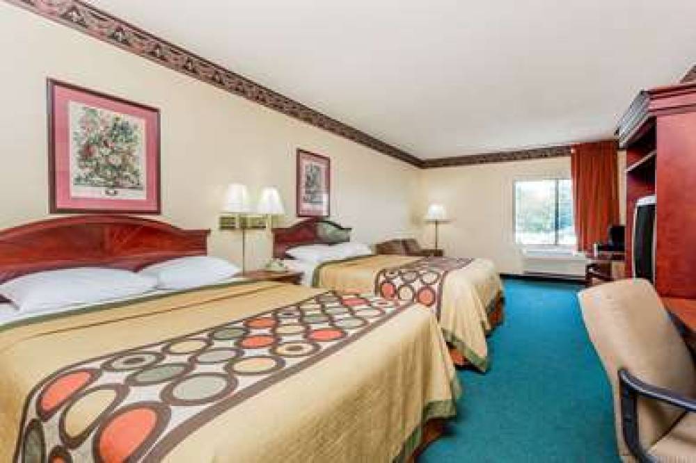 SUPER 8 BY WYNDHAM PIEDMONT GREENVI 3