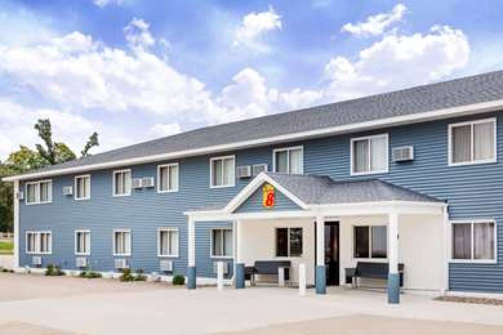 Super 8 By Wyndham Platteville