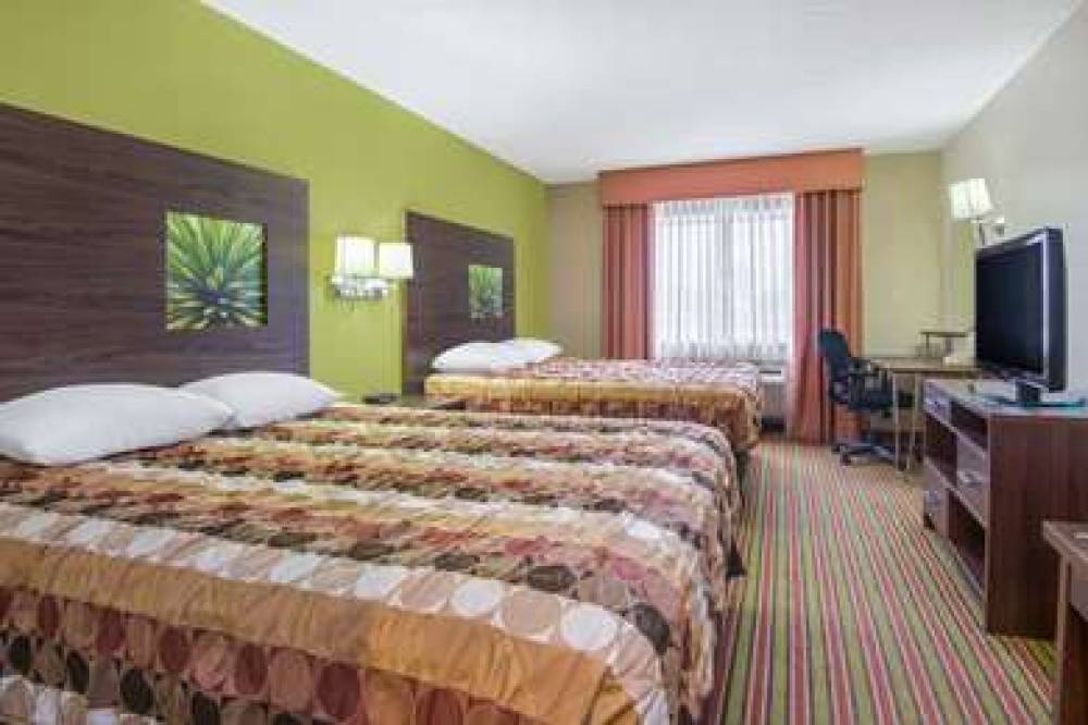 SUPER 8 BY WYNDHAM PORTALES 1
