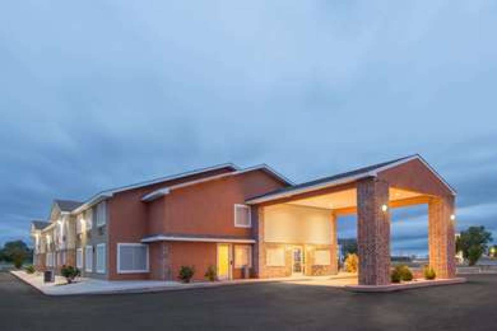 Super 8 By Wyndham Portales