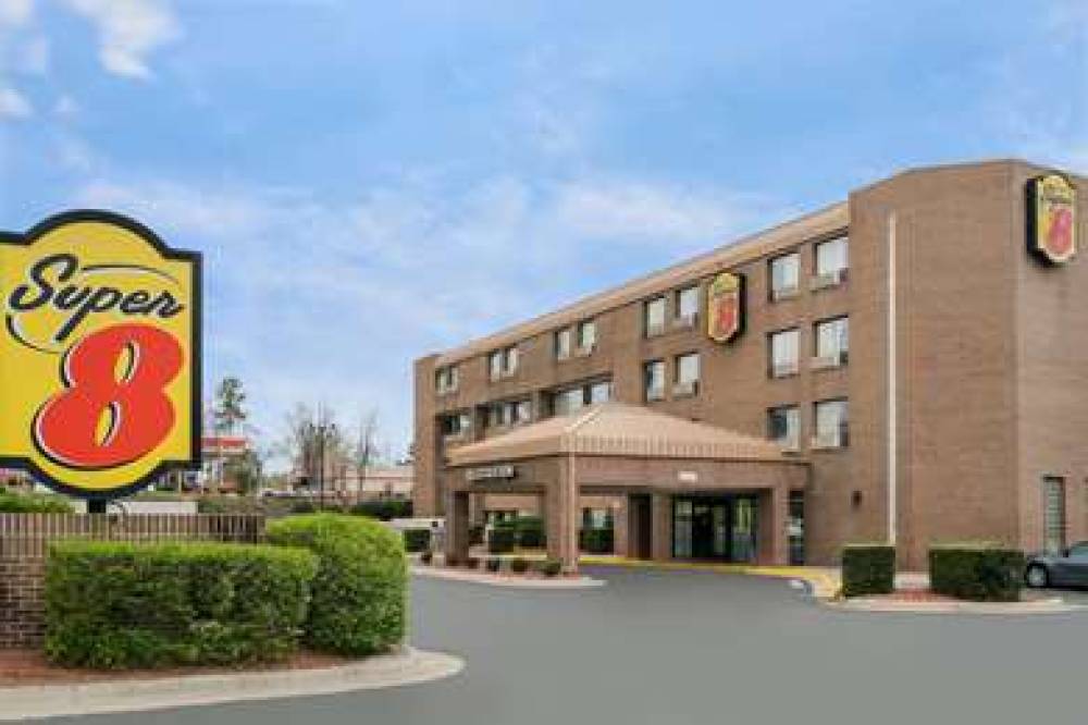 Super 8 By Wyndham Raleigh North East