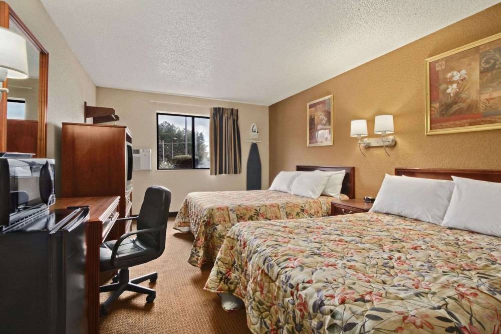 Super 8 By Wyndham Richmond Airport VA 4
