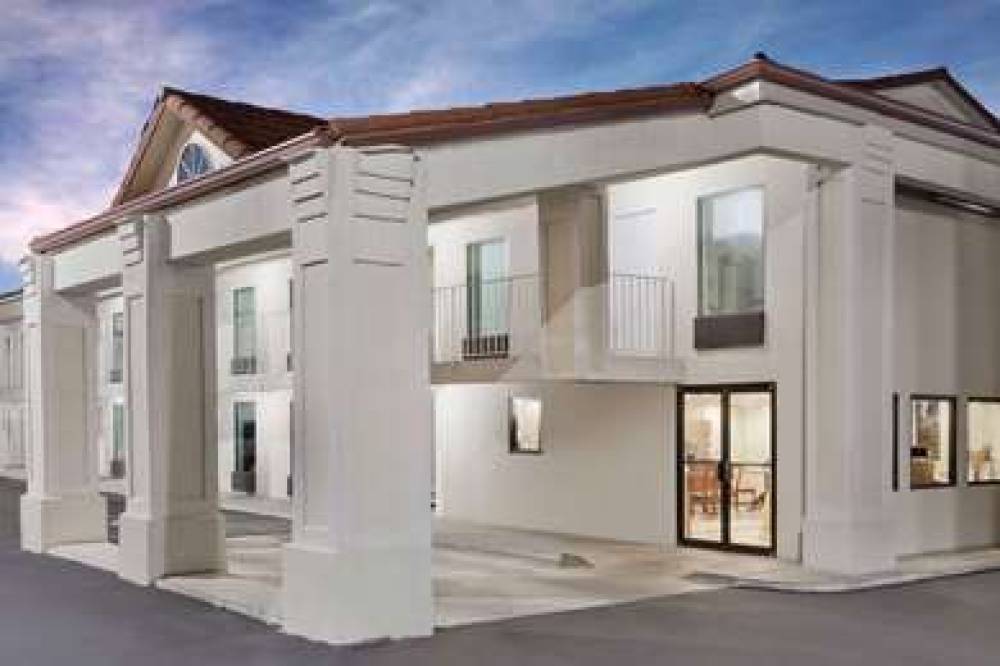 Super 8 By Wyndham Ringgold 1