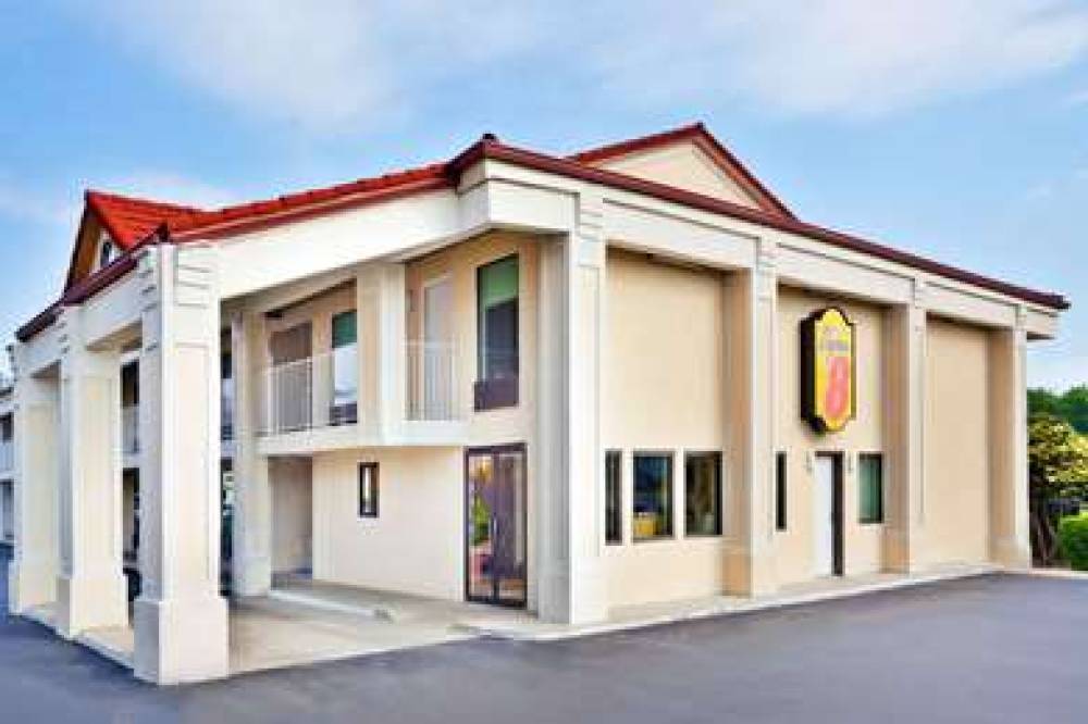 Super 8 By Wyndham Ringgold 2