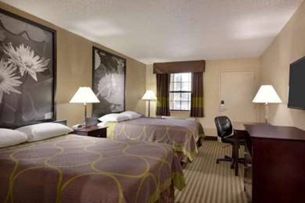 SUPER 8 BY WYNDHAM RUSTON 8