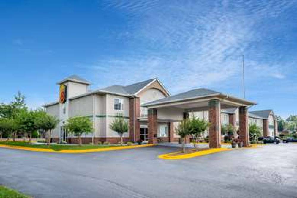 Super 8 By Wyndham Salisbury 2