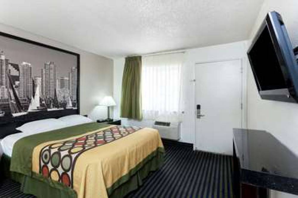 SUPER 8 BY WYNDHAM SAN DIEGO HOTEL 9