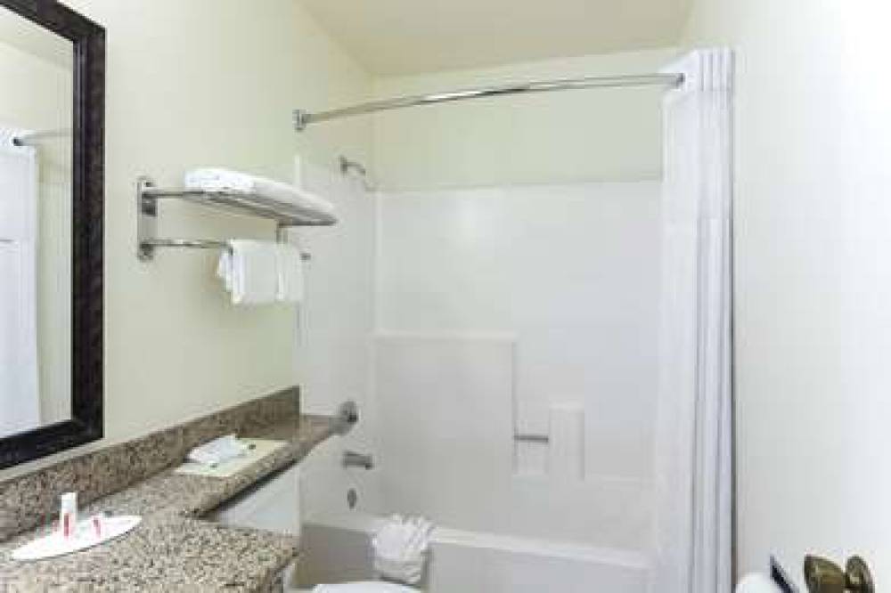 SUPER 8 BY WYNDHAM SAN DIEGO HOTEL 7