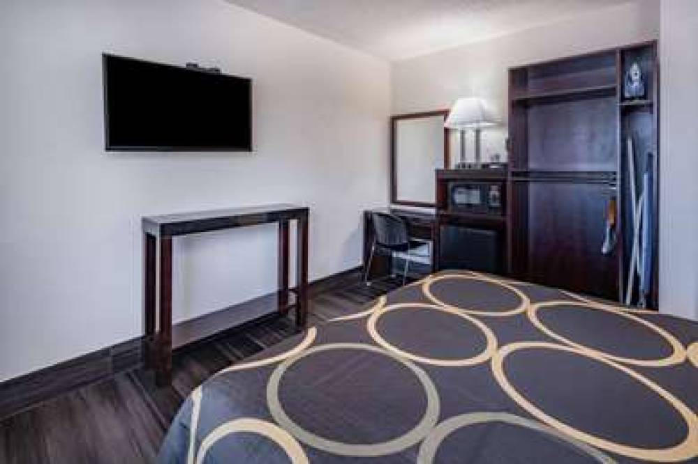 SUPER 8 BY WYNDHAM SAN DIEGO HOTEL 5