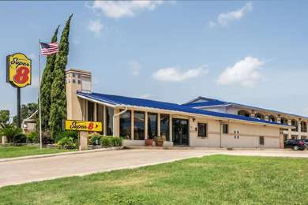 Super 8 By Wyndham San Marcos