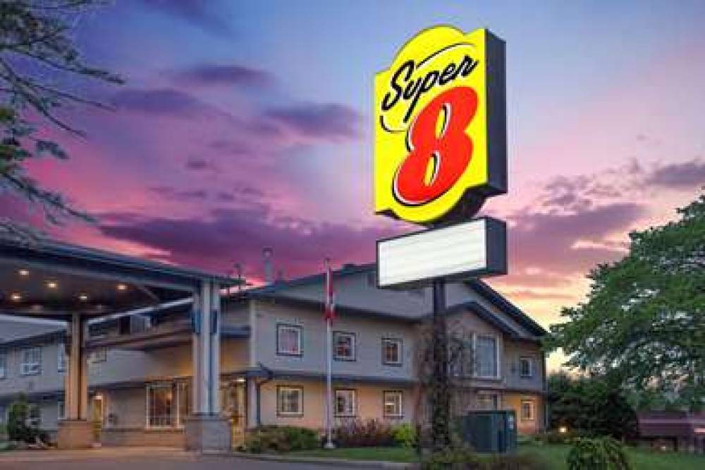Super 8 By Wyndham Sault Ste Marie On 2