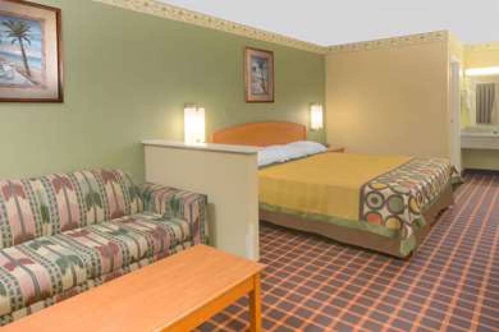 Super 8 By Wyndham Shreveport 4