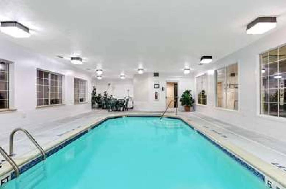 Super 8 By Wyndham Smithfield 4