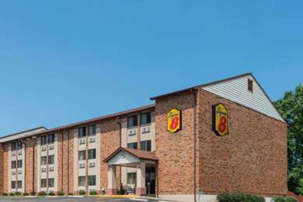 Super 8 By Wyndham St Charles