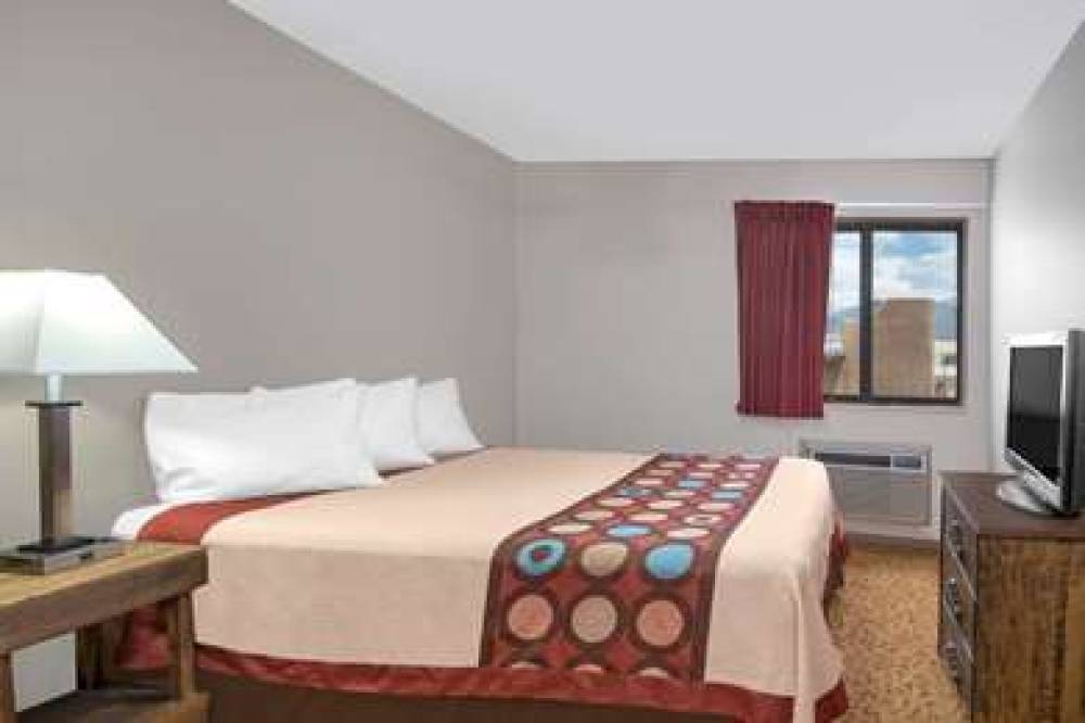 SUPER 8 BY WYNDHAM TAOS 8