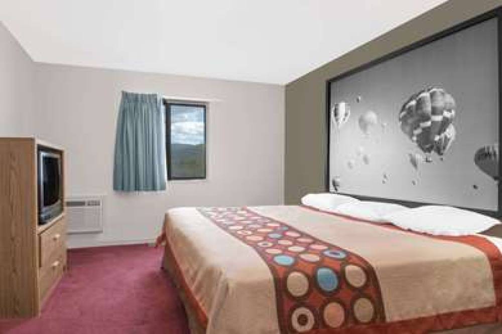 SUPER 8 BY WYNDHAM TAOS 5