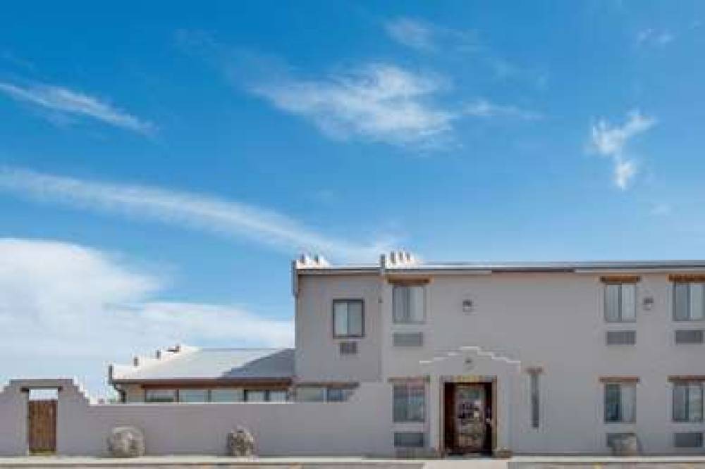 SUPER 8 BY WYNDHAM TAOS 1