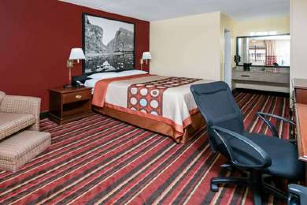Super 8 By Wyndham Temple 7