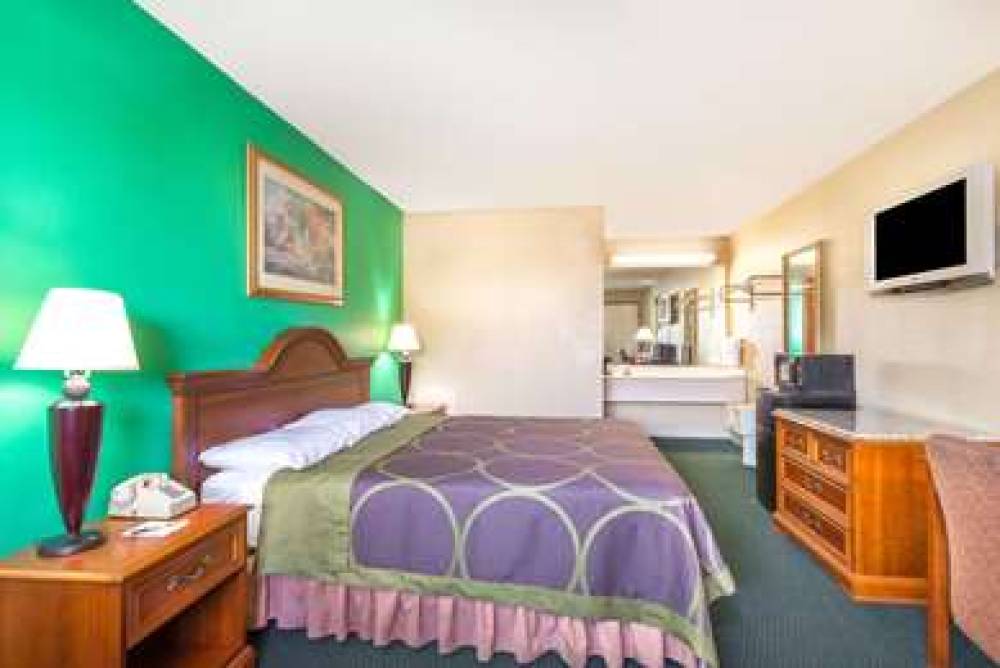 Super 8 By Wyndham Vandalia/Dayton International Airport 4