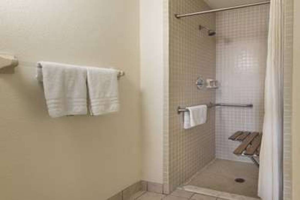 Super 8 By Wyndham Vandalia/Dayton International Airport 7