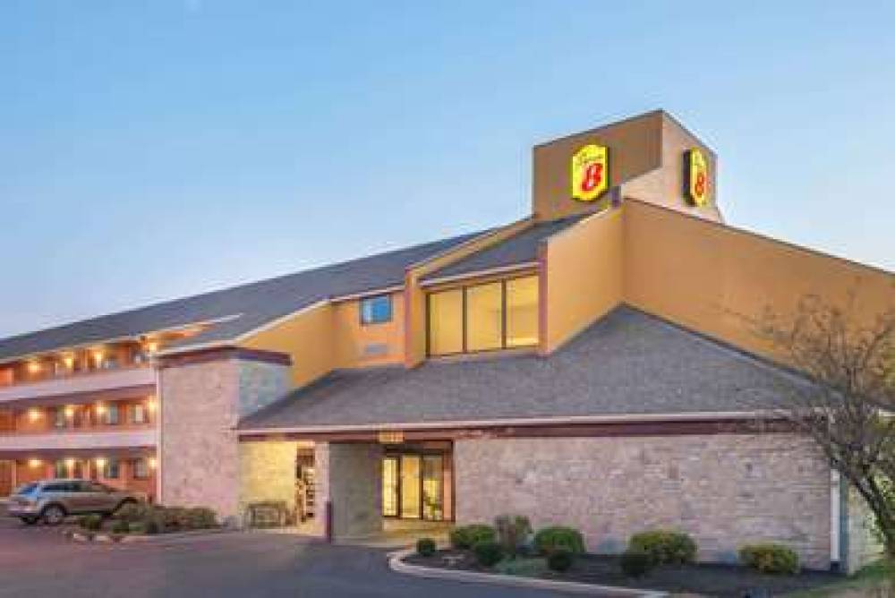 Super 8 By Wyndham Vandalia/Dayton International Airport 1