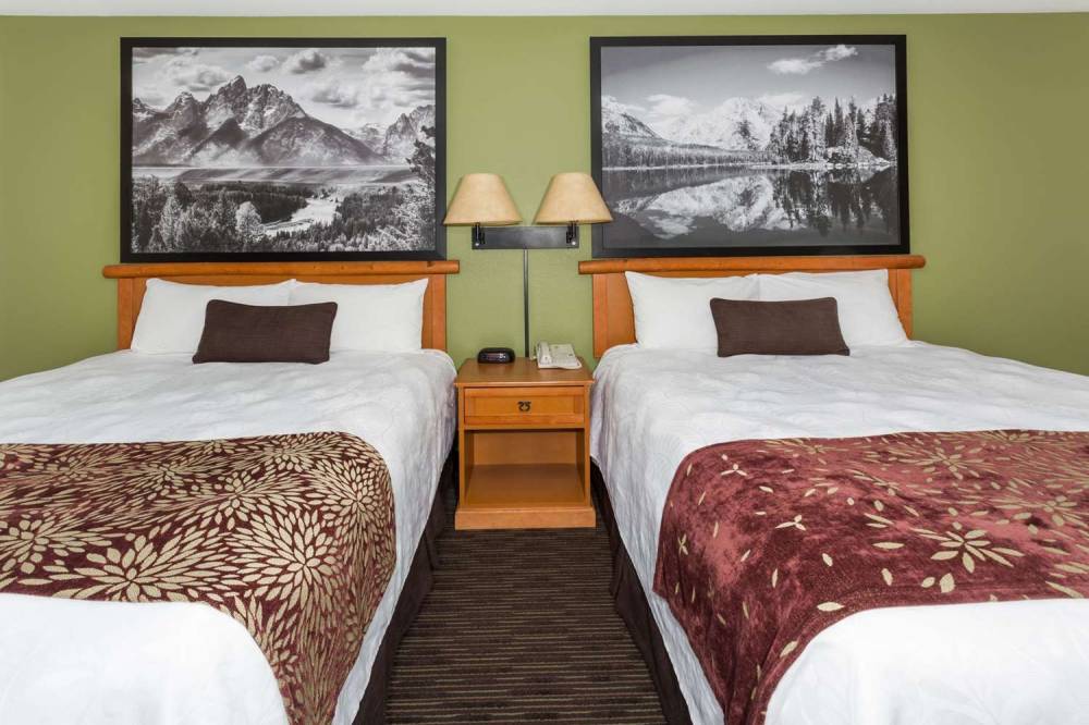 Super 8 By Wyndham Wheatland Wyoming 7