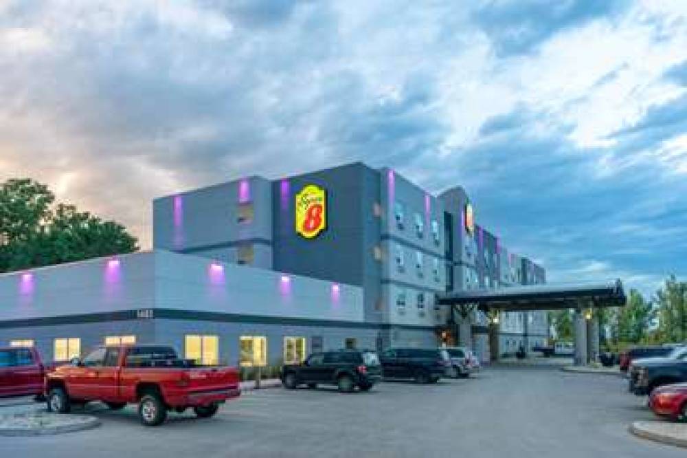 Super 8 By Wyndham Winnipeg East Mb