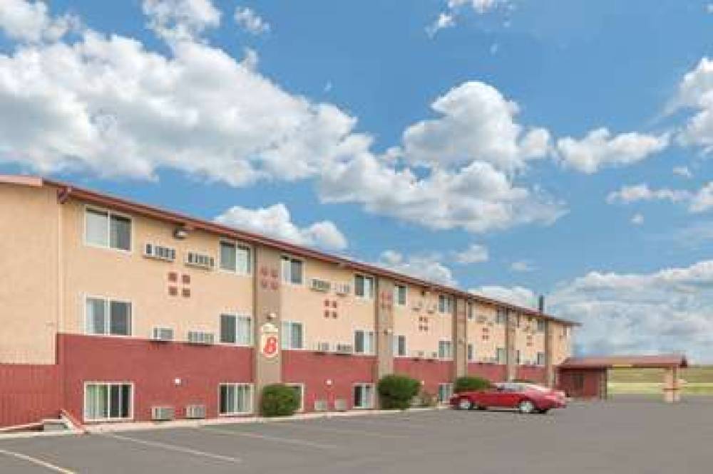 Super 8 By Wyndham Worthington Minnesota 1