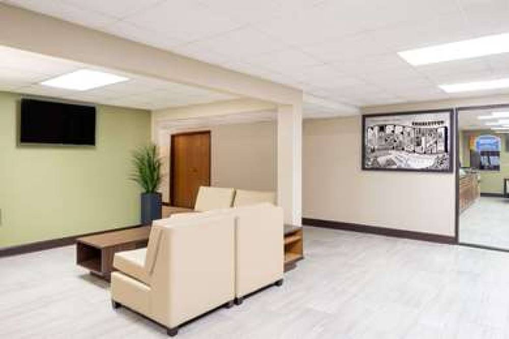 SUPER 8 CHARLESTON MO 8