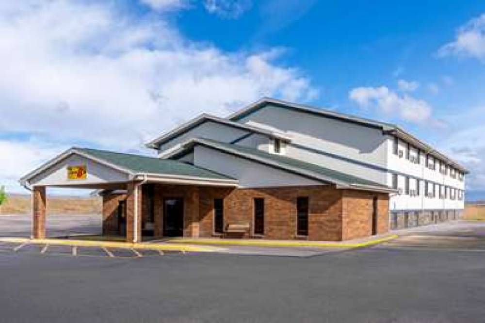 Super 8 Cheyenne Wy