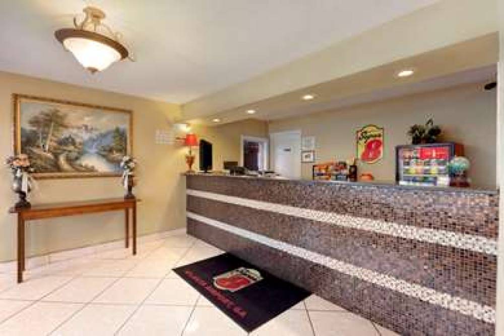 SUPER 8 COLLEGE PARK/ATL AP W 3